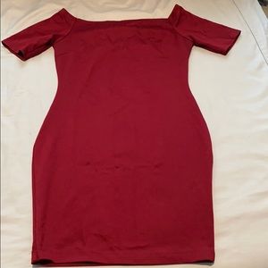 Off shoulder bodycon dress